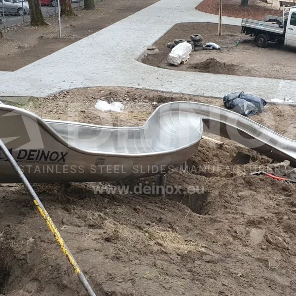 Scoop Slides