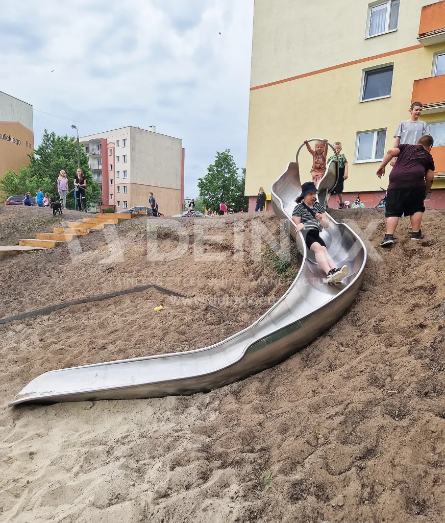 Scoop Slides