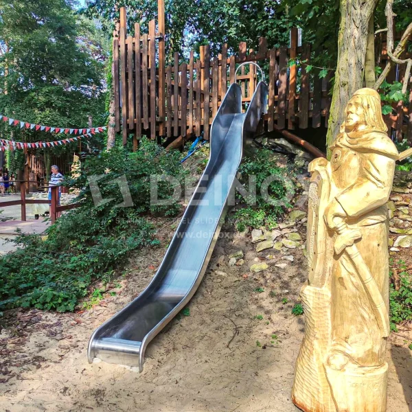 Slide with safety wings