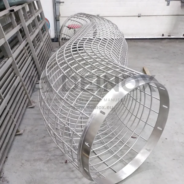 DEINOX tunnels made of mesh