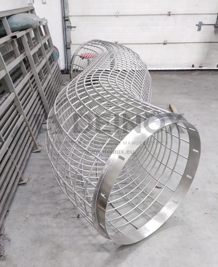 DEINOX tunnels made of mesh